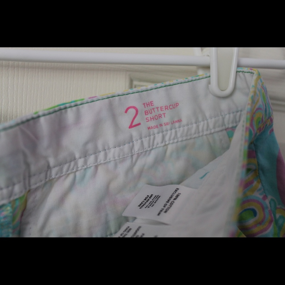 Lilly Pulitzer Patterned Scalloped Shorts - Picture 3 of 3
